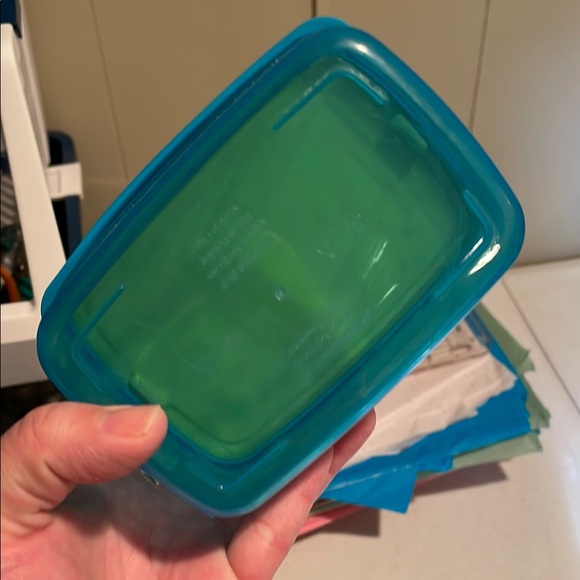 Fit And Fresh Colorful Stackable Food Storage Containers - Picture 13 of 14